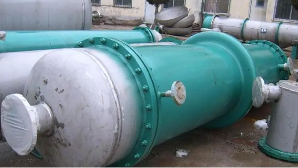 雷達(dá)液位計(jì)測(cè)量再沸器液位的分析