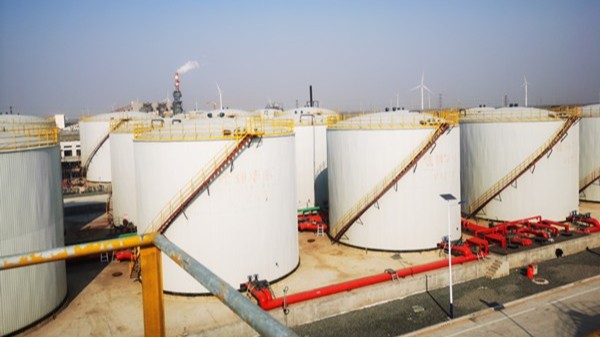 雷達(dá)液位計(jì)測(cè)量輕油的分析