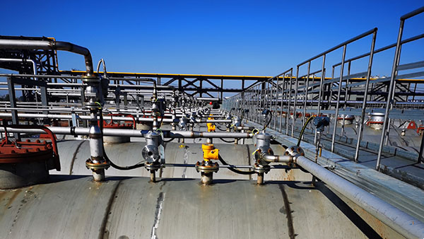 深度了解雷達(dá)液位計與導(dǎo)波管