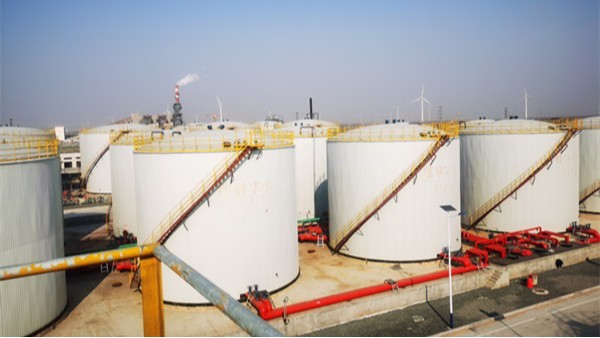 雷達(dá)液位計(jì)對(duì)含油泥類介質(zhì)的液位測(cè)量分析